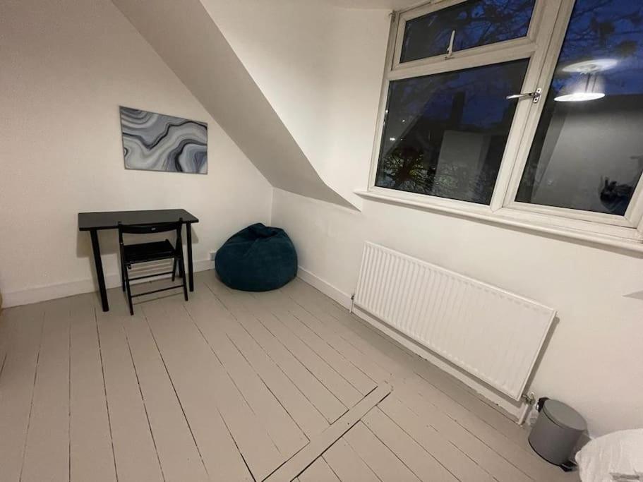 Stunning 2 Bedroom On Tower Bridge 런던 외부 사진
